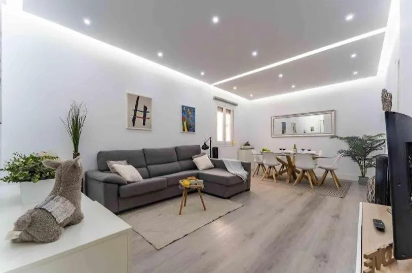 Premium Apartment Heart Of The City By Turivida-1