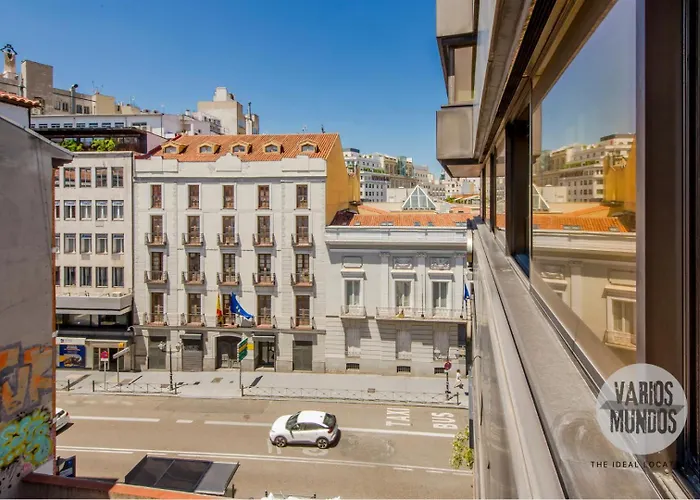 Malasaña luminosa para 4, descubre San Bernardo 20 E3